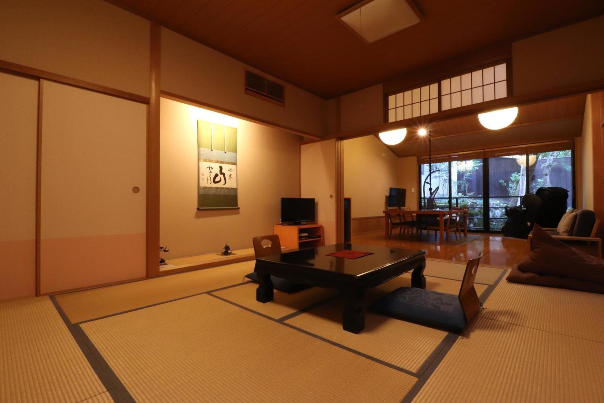 Yumoto Ueyama Ryokan Himeji Esterno foto